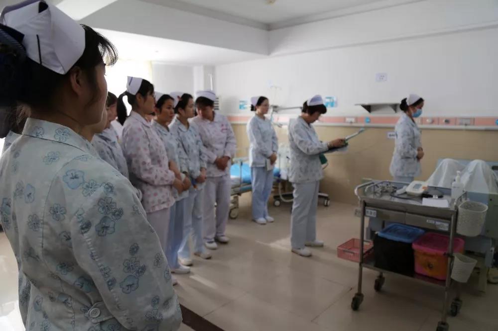 我院护理部组织"双j管患者"业务查房-长安乌沙医院-妇